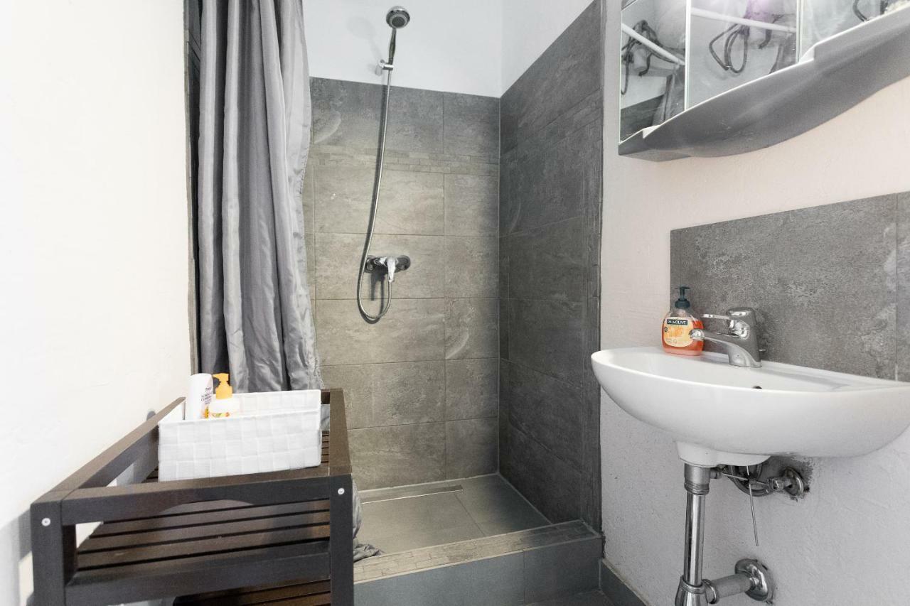 Cute Red Star Studio City Center Βιέννη Εξωτερικό φωτογραφία