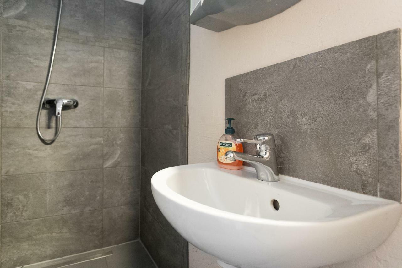 Cute Red Star Studio City Center Βιέννη Εξωτερικό φωτογραφία